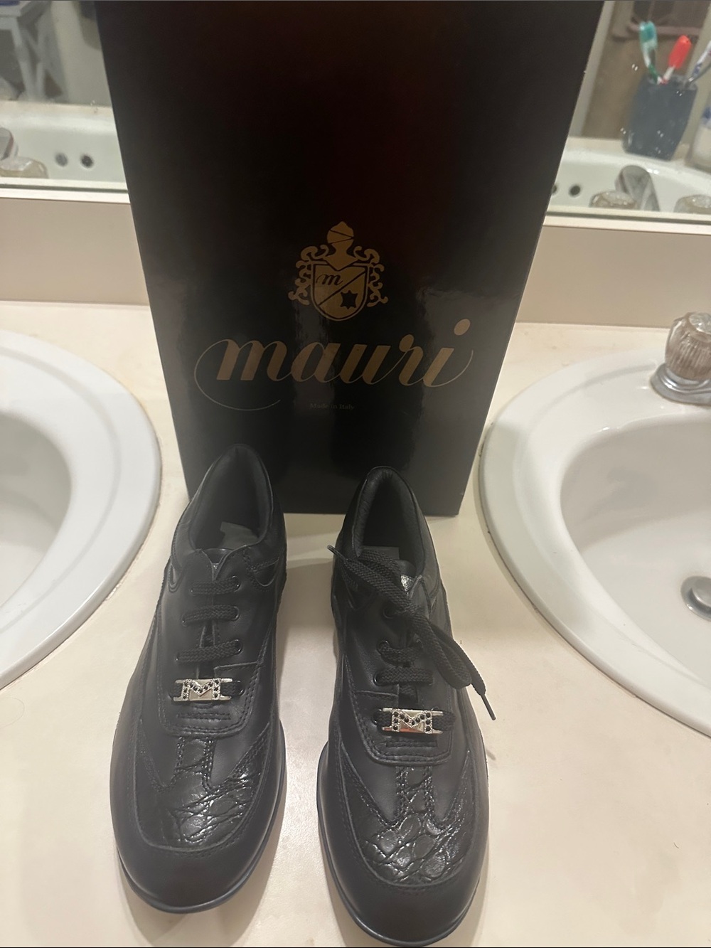 Mauri Men's Black Leather Quilted Sneakers